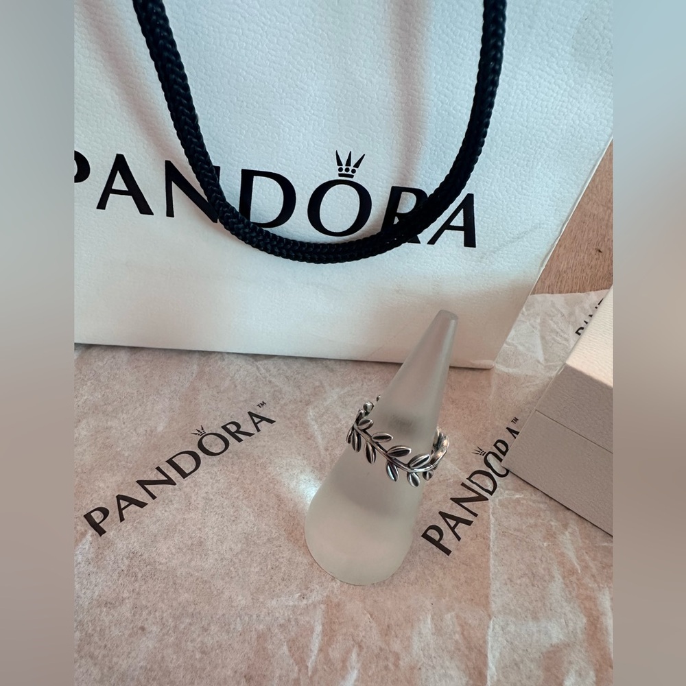 Pandora Laurel Wreath Leaf Sterling Silver Ring
